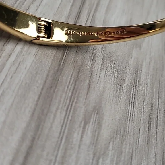 Kate Spade New York Gold Open Cuff Bracelet Pink & Clear Stone Hinged Bangle - Picture 4 of 6